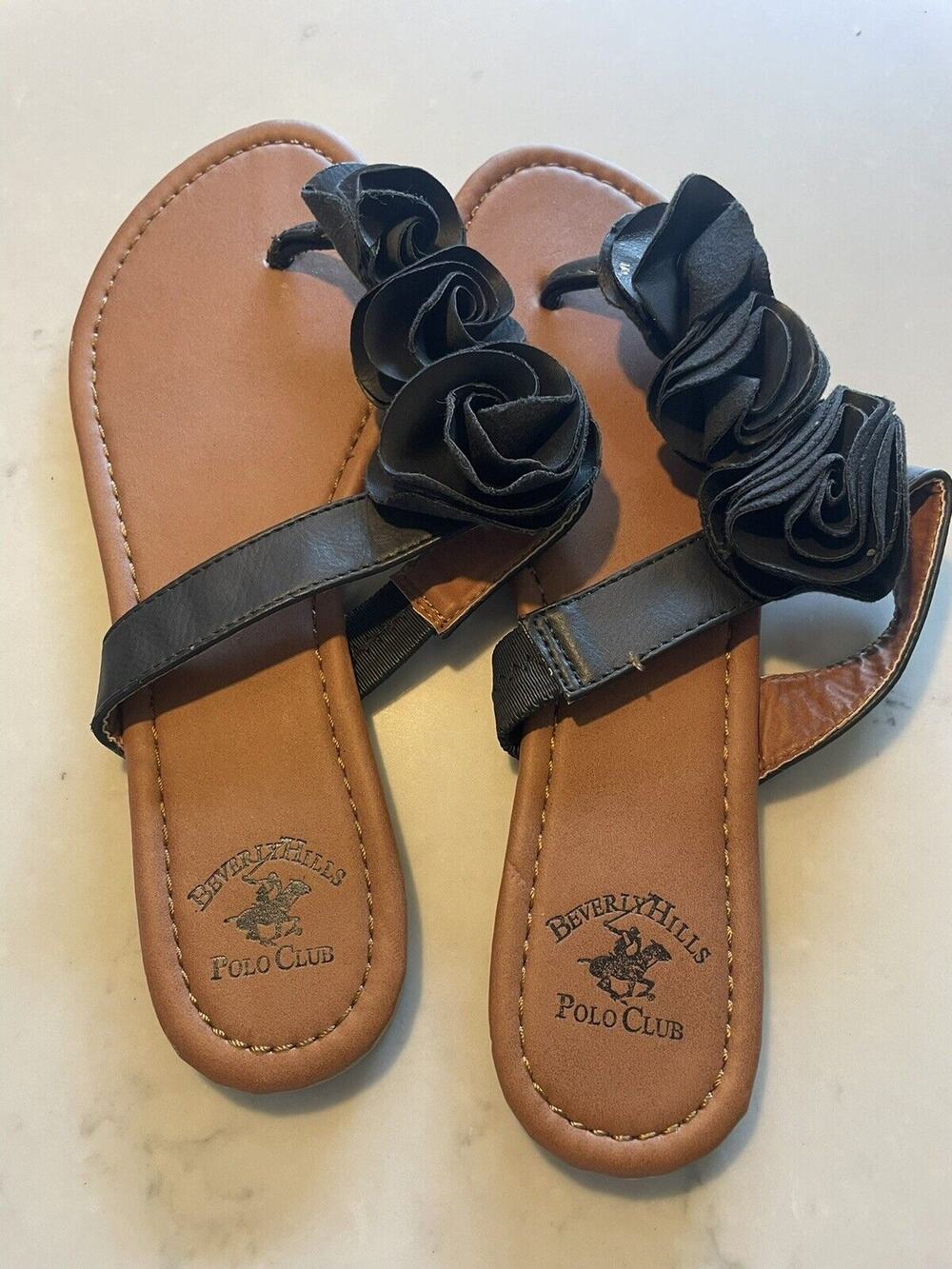 Beverly Hills Women’s thong sandals Black Size 7